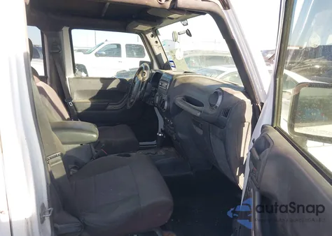 2011 Jeep Wrangler Unlimited Sport z USA, uszkodzony, nr VIN 1J4BA3H14BL577159